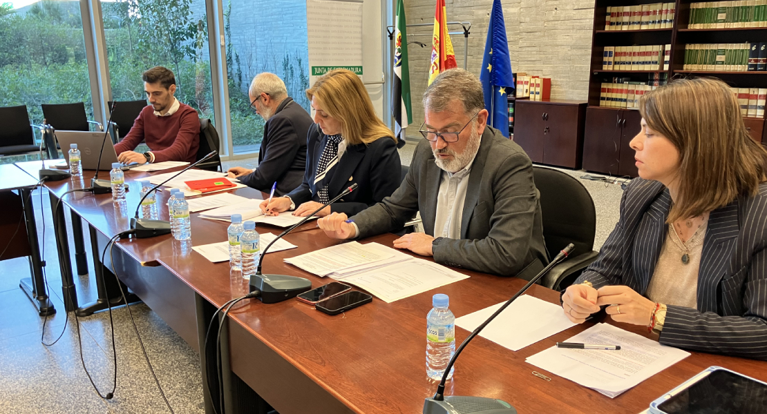 Llamamiento extraordinario de 19 docentes para el programa Ítaca en Extremadura