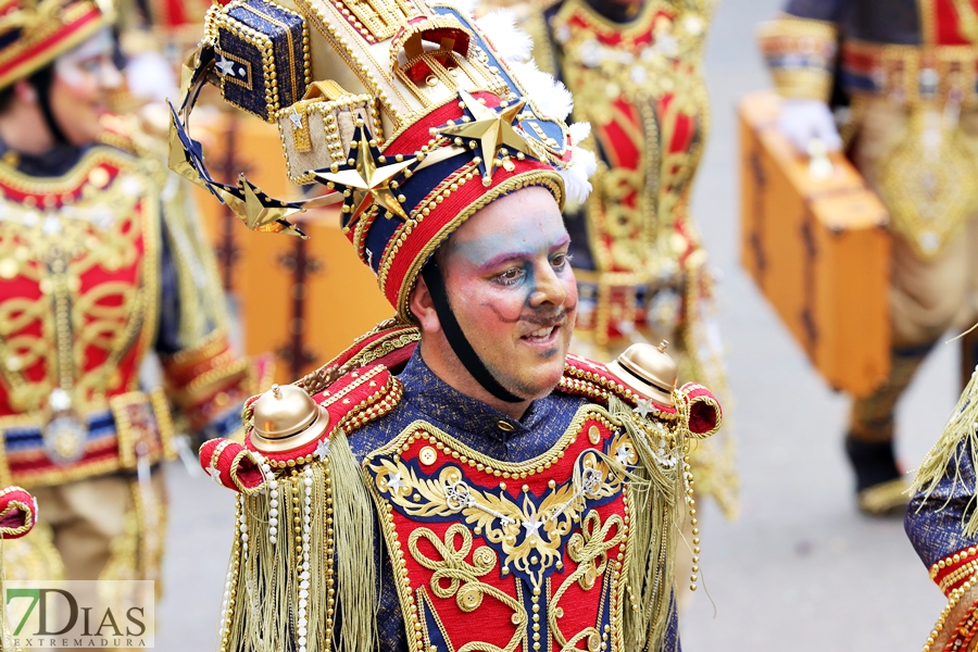 Los mejores primeros planos del gran desfile del Carnaval de Badajoz 2024