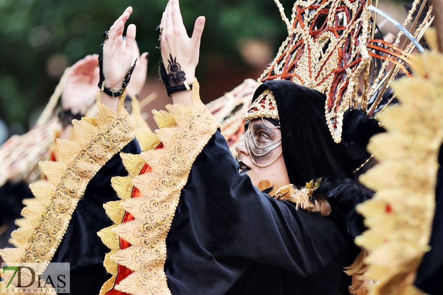 Los mejores primeros planos del gran desfile del Carnaval de Badajoz 2024