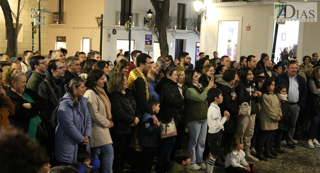 Las calles de Badajoz se llenan para vivir el segundo viernes de Carnaval