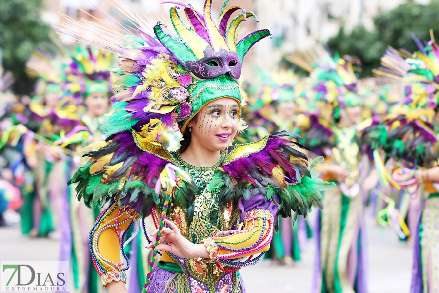 Los mejores primeros planos del gran desfile del Carnaval de Badajoz 2024