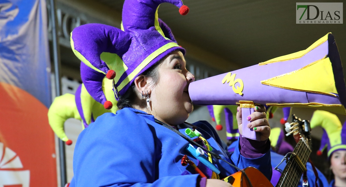 Las calles de Badajoz se llenan para vivir el segundo viernes de Carnaval