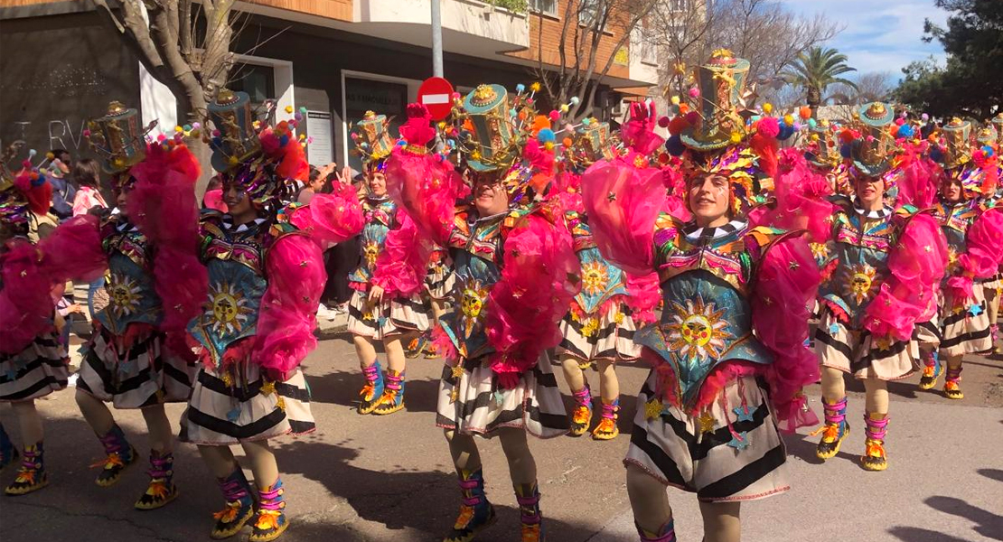 Un desfile exitoso en Valdepasillas cierra el Carnaval 2024