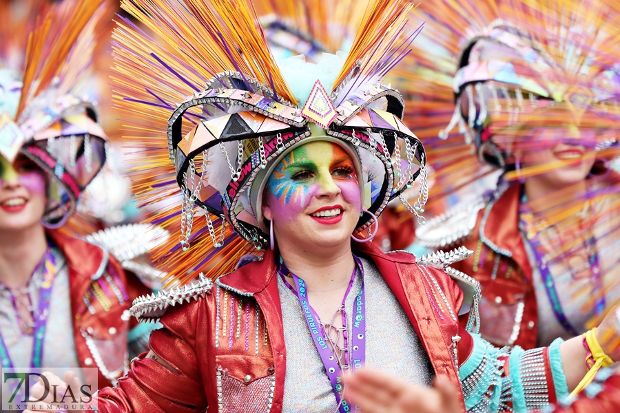 Los mejores primeros planos del gran desfile del Carnaval de Badajoz 2024