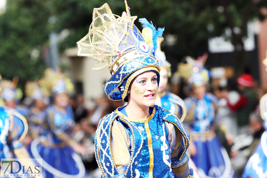 Los mejores primeros planos del gran desfile del Carnaval de Badajoz 2024