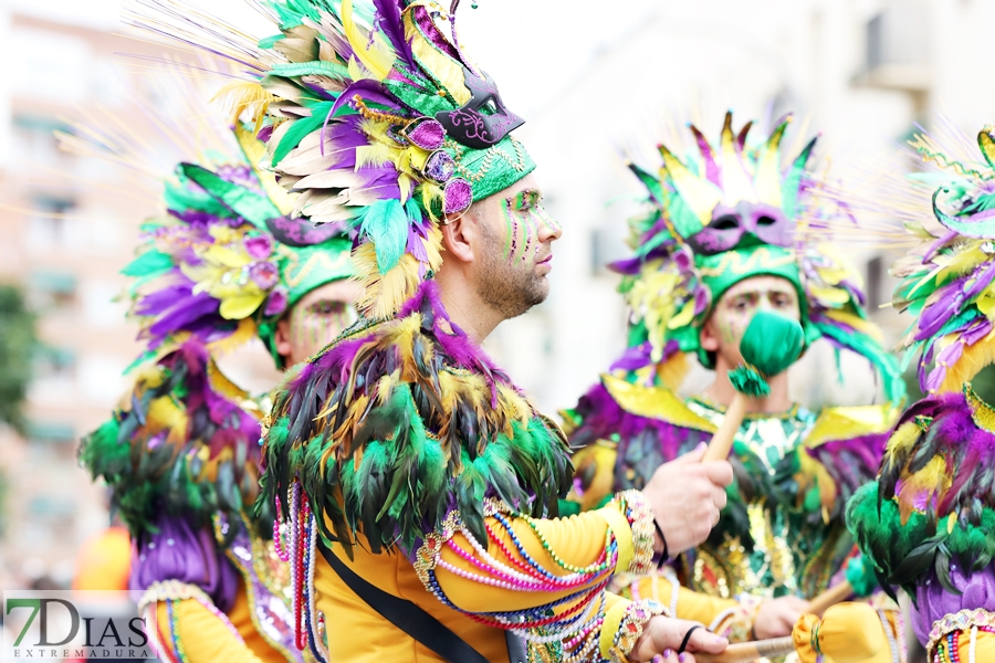 Los mejores primeros planos del gran desfile del Carnaval de Badajoz 2024