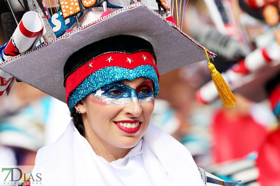 Los mejores primeros planos del gran desfile del Carnaval de Badajoz 2024