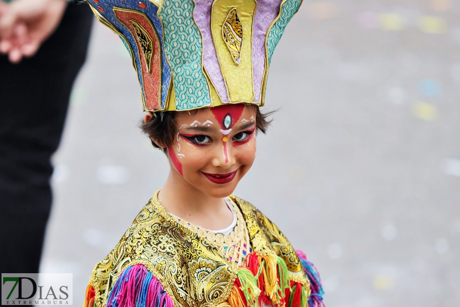 Los mejores primeros planos del gran desfile del Carnaval de Badajoz 2024