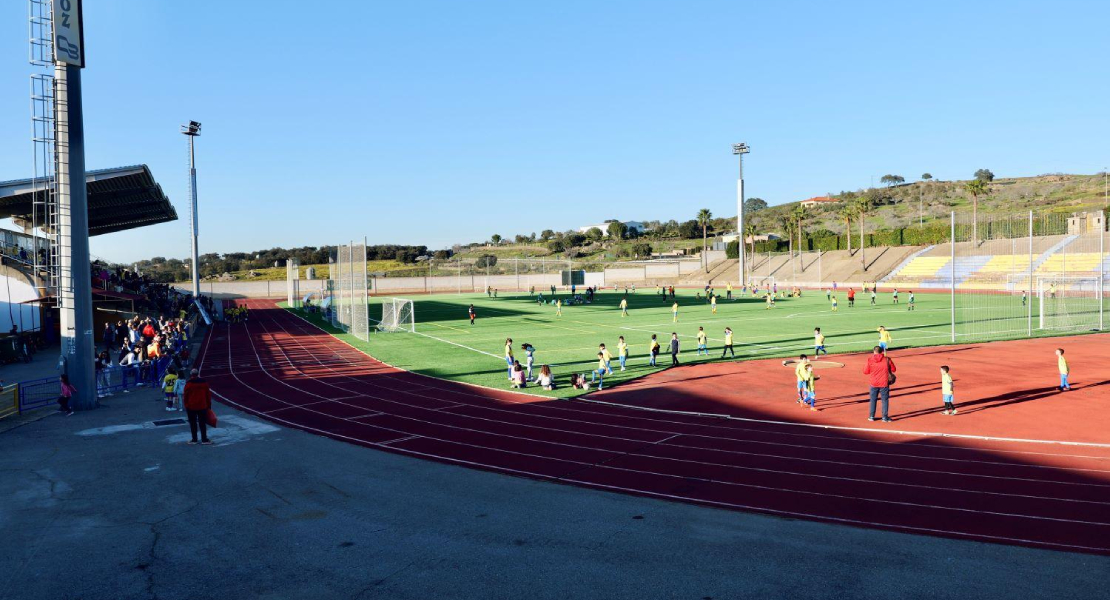 Monesterio estrena campo de fútbol