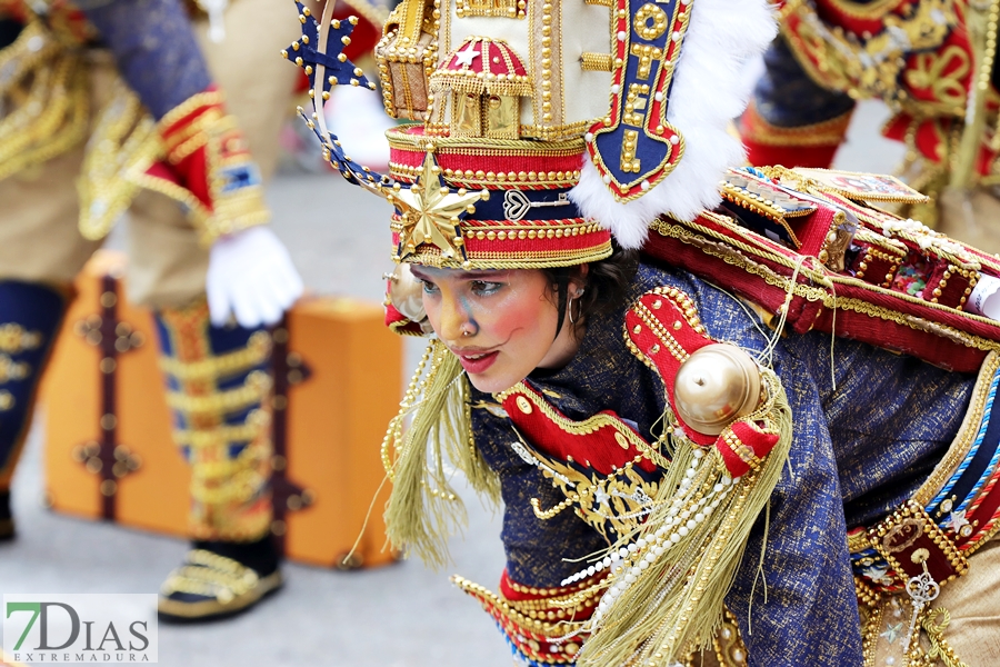 Los mejores primeros planos del gran desfile del Carnaval de Badajoz 2024