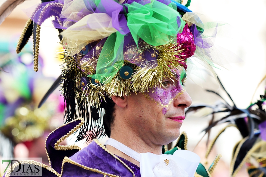 Los mejores primeros planos del gran desfile del Carnaval de Badajoz 2024