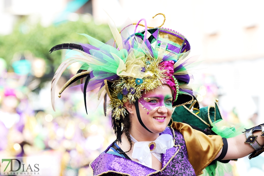 Los mejores primeros planos del gran desfile del Carnaval de Badajoz 2024