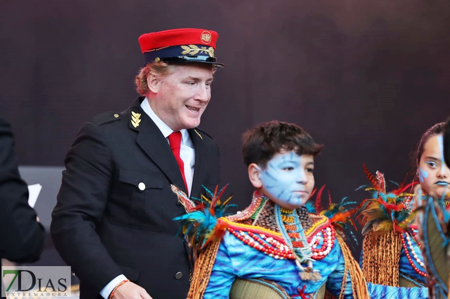 Los carnavaleros disfrutan de la Gran Gala del Carnaval de Badajoz 2024