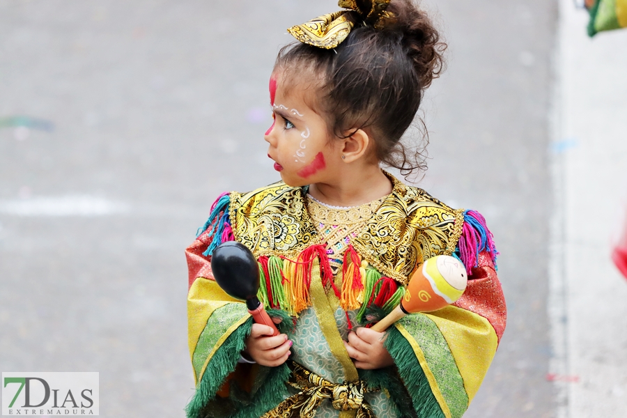 Los mejores primeros planos del gran desfile del Carnaval de Badajoz 2024