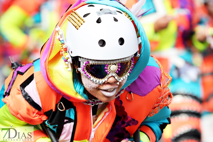 Los mejores primeros planos del gran desfile del Carnaval de Badajoz 2024