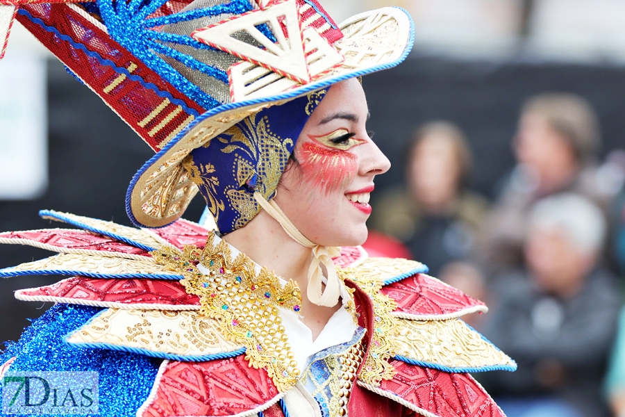 Los mejores primeros planos del gran desfile del Carnaval de Badajoz 2024