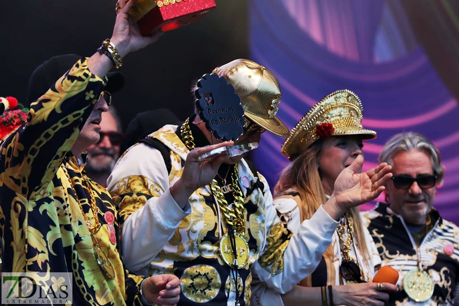 Los carnavaleros disfrutan de la Gran Gala del Carnaval de Badajoz 2024