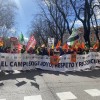 Imágenes de los extremeños manifestándose en Madrid este lunes