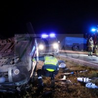 Se accidentan en la EX-110 en Badajoz y huyen del lugar