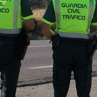 La Guardia Civil saca sus armas al saltarse un camionero un corte en Extremadura