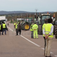 El TSJ de Extremadura desestima el recurso de Asaja Cáceres y rechaza el corte del tráfico en la A-5