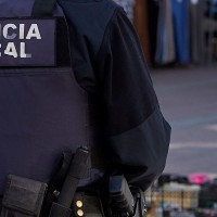Encuentran a un bebé recién nacido muerto en un armario