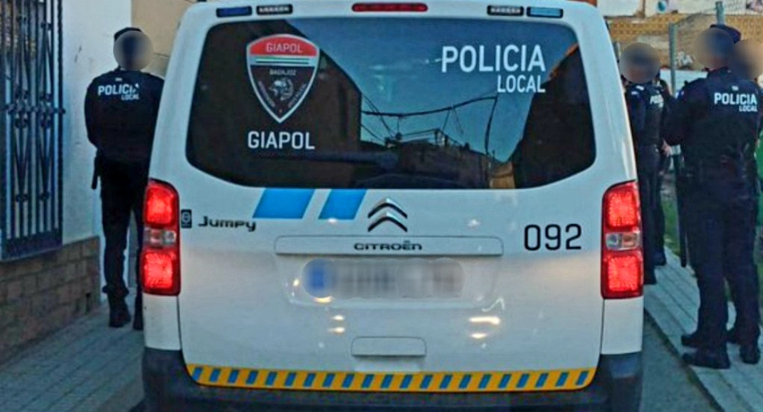 La rápida intervención de agentes de GIAPOL acaba con dos detenidos en Badajoz