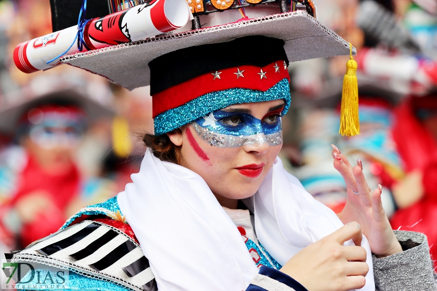 Los mejores primeros planos del gran desfile del Carnaval de Badajoz 2024