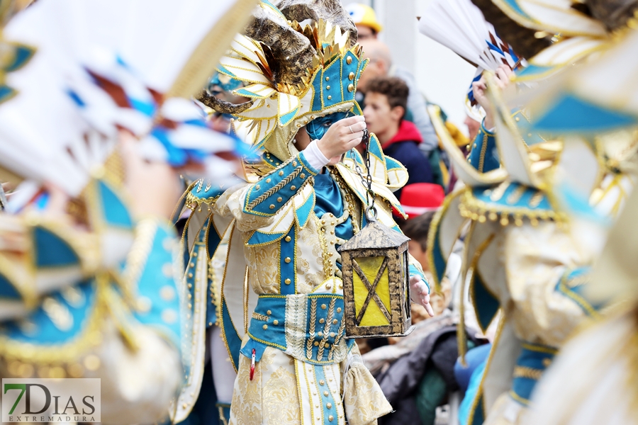 Los mejores primeros planos del gran desfile del Carnaval de Badajoz 2024