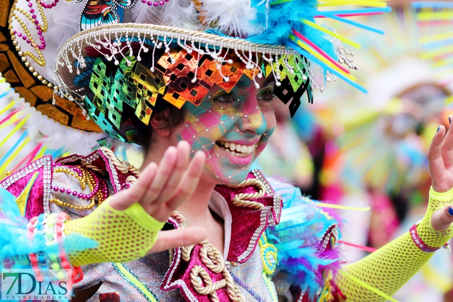 Los mejores primeros planos del gran desfile del Carnaval de Badajoz 2024