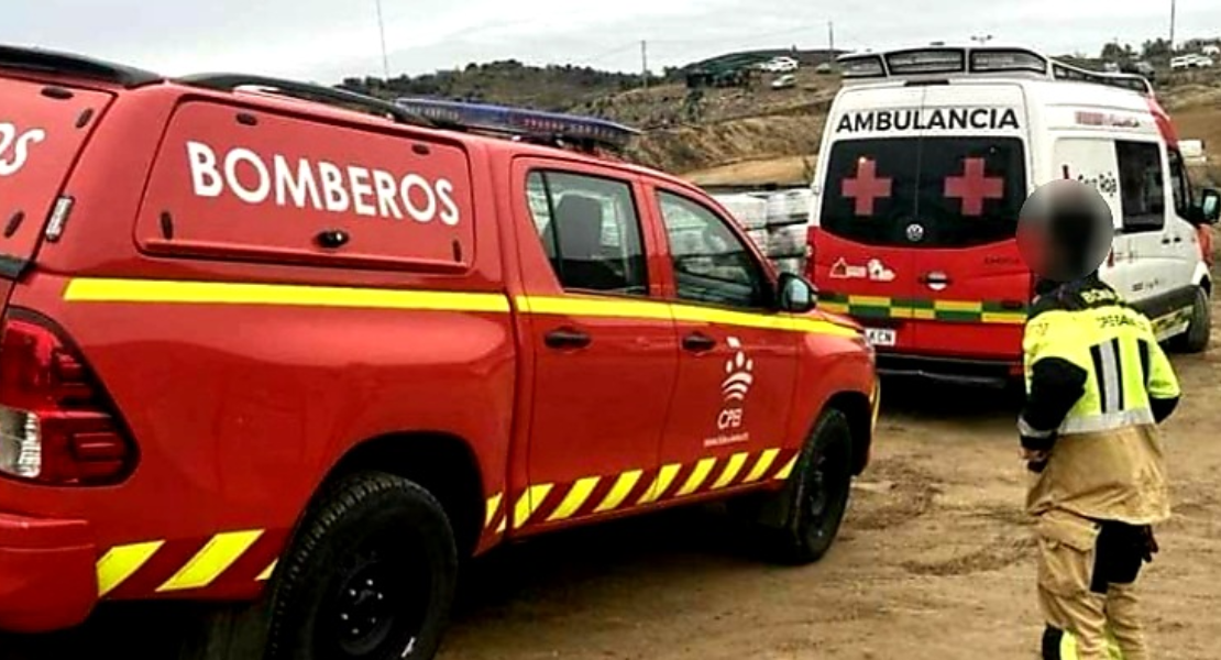 Un hombre queda atrapado tras un accidente en la A-5 en Extremadura