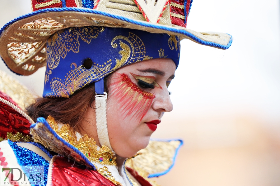 Los mejores primeros planos del gran desfile del Carnaval de Badajoz 2024