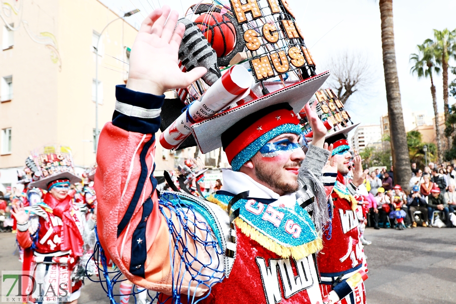 Los mejores primeros planos del gran desfile del Carnaval de Badajoz 2024