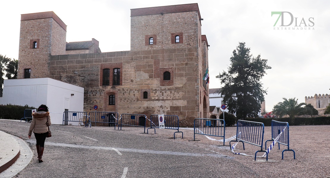 Restringen el acceso a los aparcamientos de la Alcazaba de Badajoz