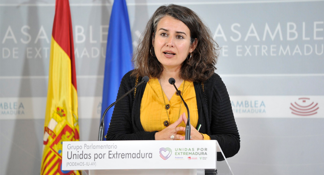 "La Junta pretende recortar las becas universitarias y dársela a gente que no la necesita”