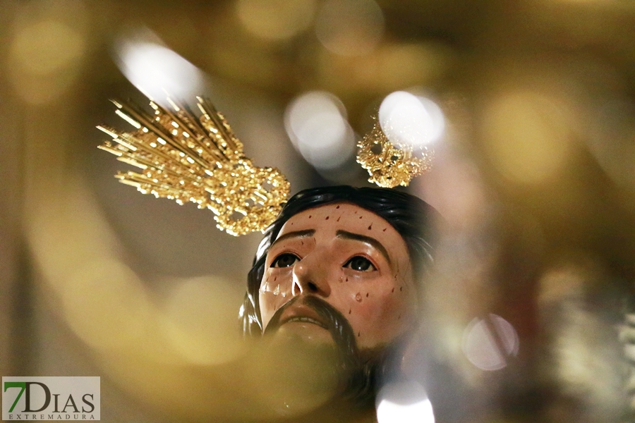 Emotivo Lunes Santo en Badajoz: La Oración en el Huerto y María Santísima de los Dolores salieron a la calle