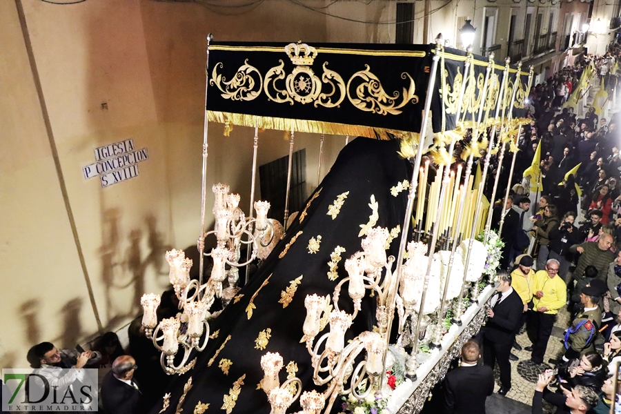 Emotivo Lunes Santo en Badajoz: La Oración en el Huerto y María Santísima de los Dolores salieron a la calle