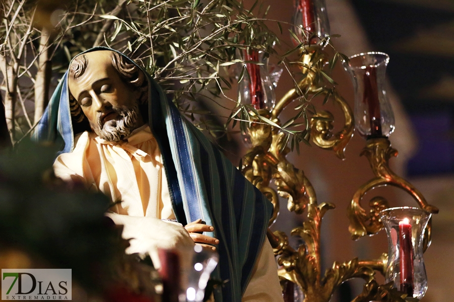 Emotivo Lunes Santo en Badajoz: La Oración en el Huerto y María Santísima de los Dolores salieron a la calle