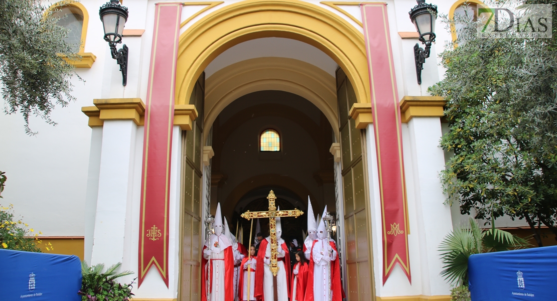 La Borriquita da la bienvenida a la Semana Santa 2024 en Badajoz