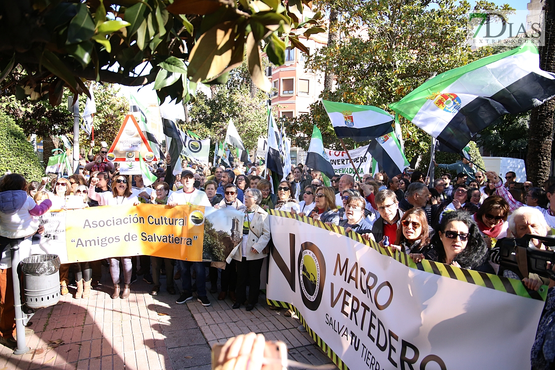 Salvatierra de los Barros descansa: no habrá macrovertedero