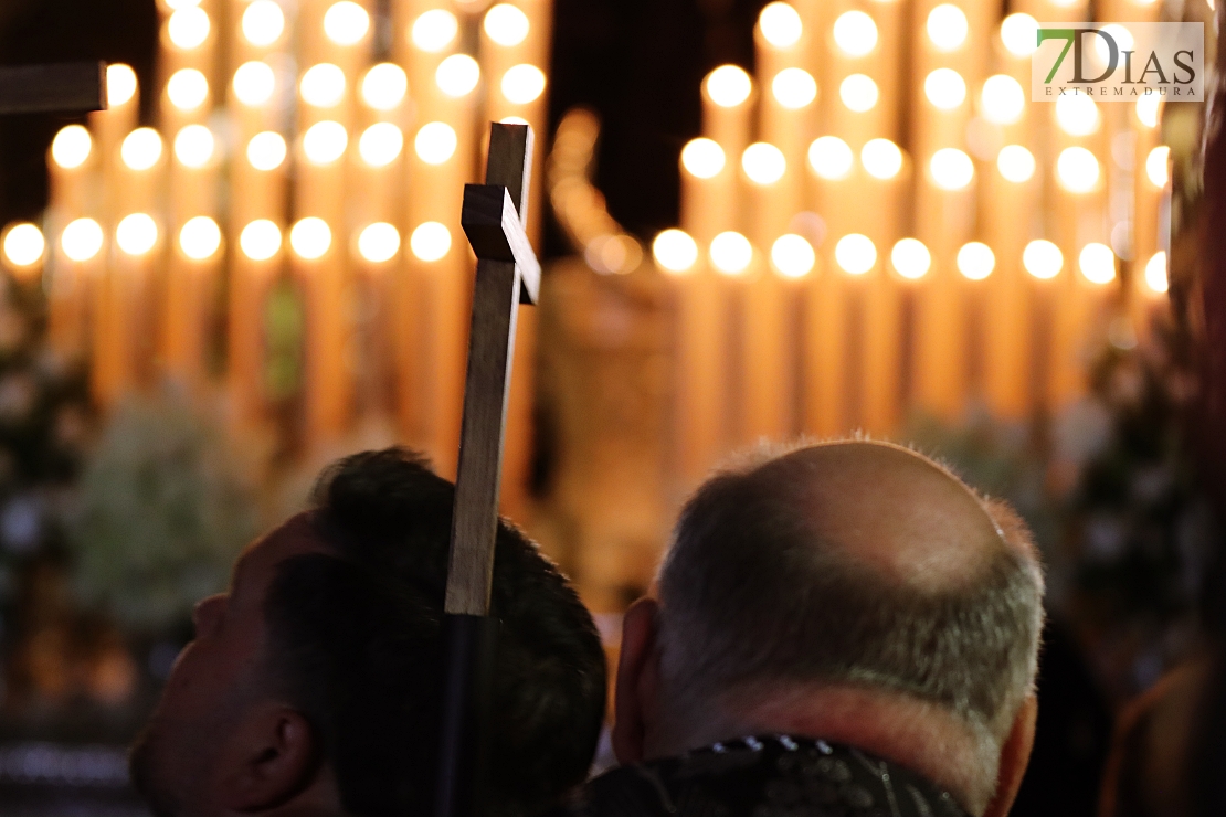 Miles de personas acuden a las puertas de San Agustín y la Ermita de la Soledad este Viernes Santo