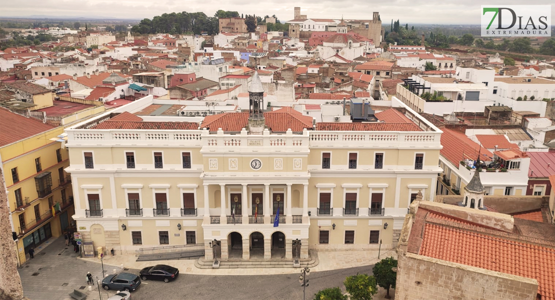 La bandera ondeará con motivo del Día de Badajoz