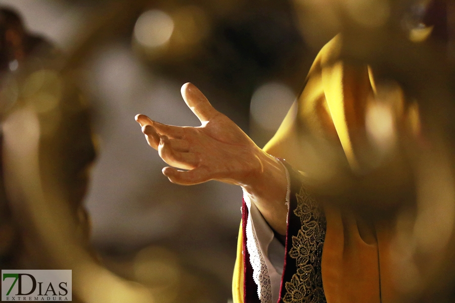 Emotivo Lunes Santo en Badajoz: La Oración en el Huerto y María Santísima de los Dolores salieron a la calle