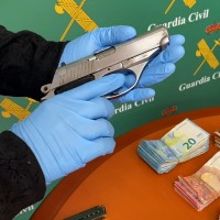 Gran operación de Guardia Civil: detenidos por traficar con armas de guerra y otros delitos