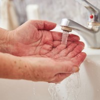 Temen que la subida en las tarifas del agua en Badajoz sigan aumentando en un corto plazo