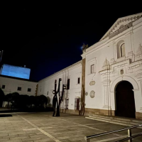 Las luces de la  Asamblea de Extremadura se apagarán este sábado por esta razón