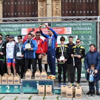 Cáceres Los Delfines y Capex campeones de Extremadura de duatlón contrarreloj por equipos