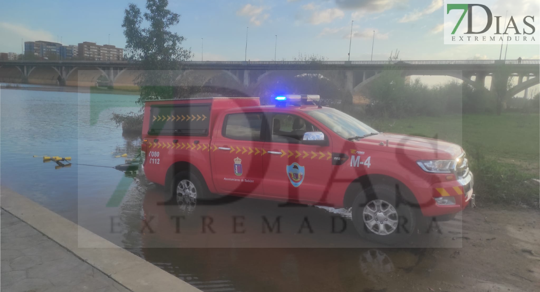 Buscan a una persona que se ha precipitado al río Guadiana en Badajoz