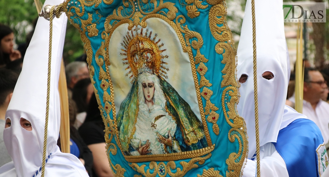 La Borriquita da la bienvenida a la Semana Santa 2024 en Badajoz