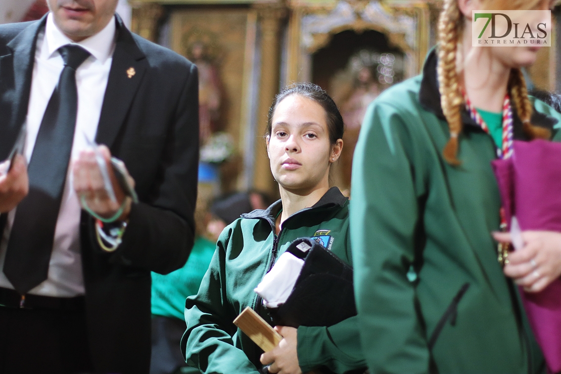 Miles de personas acuden a las puertas de San Agustín y la Ermita de la Soledad este Viernes Santo